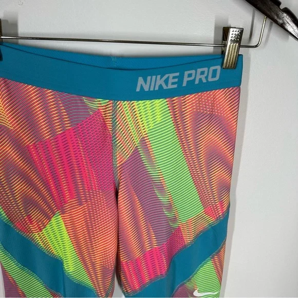 Nike Pro Girls 3/4 Length Training Tights XL Neon - Picture 2 of 5